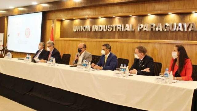 El 40% de las empresas paraguayas pasará la crisis pero tendrá dificultades, según la UIP