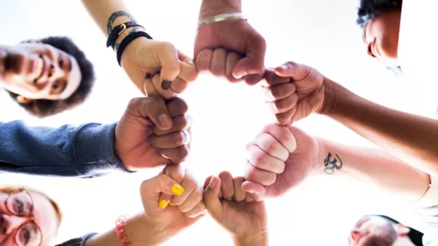 InfoNegocios se contagia de la solidaridad reinante (con la ayuda de varios amigos)