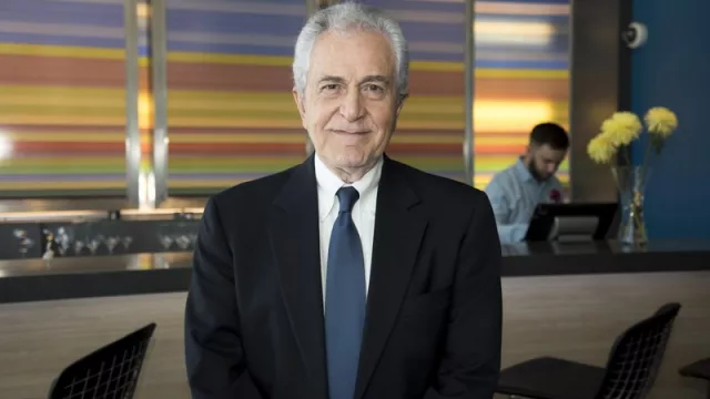 Con Daniel Azzini, consultor independiente