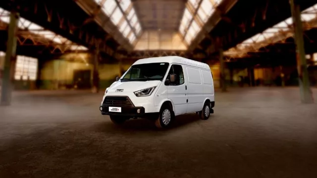 JMC anuncia el lanzamiento de su nuevo utilitario Touring Cargo Box