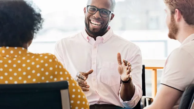 Cómo crear una ventaja competitiva a través de un mayor compromiso laboral