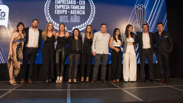 El equipo completo de Infonegocios.