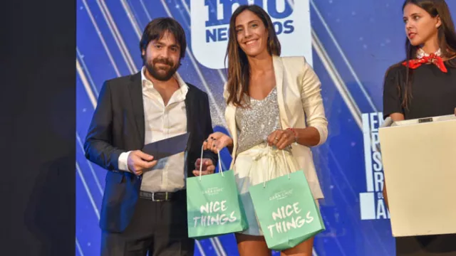 Algunos regalos a nuestros invitrados de parte de los auspiciantes.