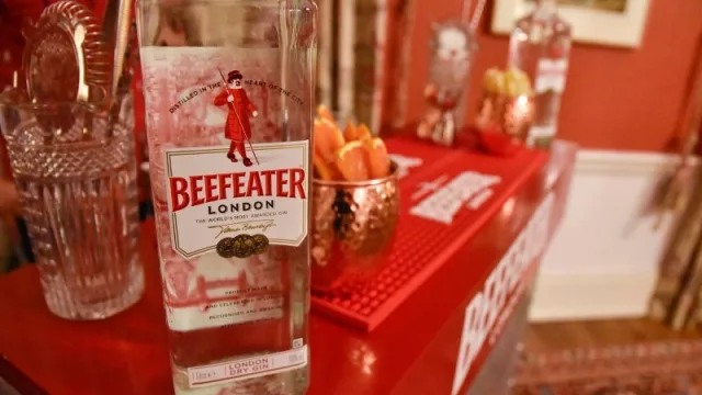 Beefeater participó del lanzamiento de las fiestas de los países de Tienda Inglesa