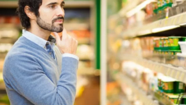 Cuando vas a comprar alimentos a una gran cadena de supermercados...