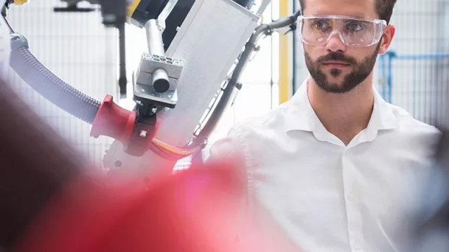 Era digital: el valor del contacto humano en el trabajo