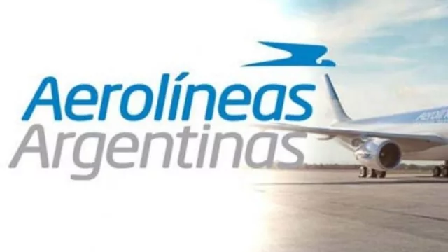 Continúa la polémica entre el personal de servicio de Aerolíneas Argentinas y los empleadores 