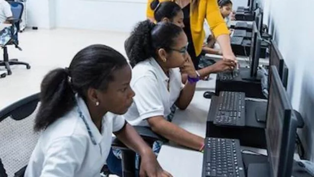 CAF logró la primera emisión de bonos para proyectos educativos (por US$ 140 millones) 