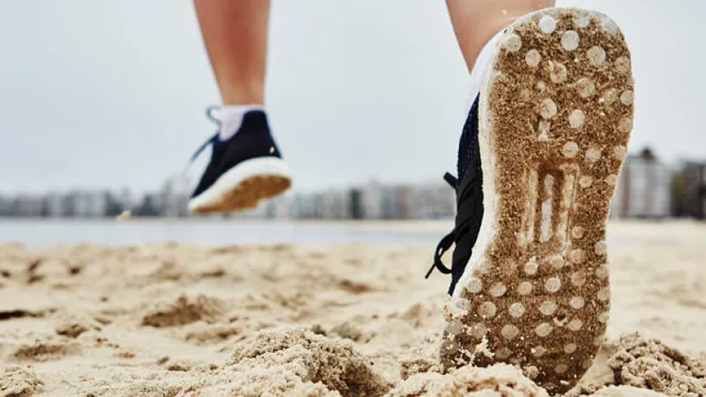 Adidas corre para evitar la contaminación de los océanos