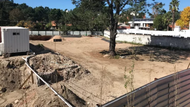Ava La Caleta comenzó con su primera etapa de construcción  