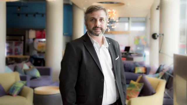 Con Gustavo de la Silva, director de Operaciones de Hard Rock Café