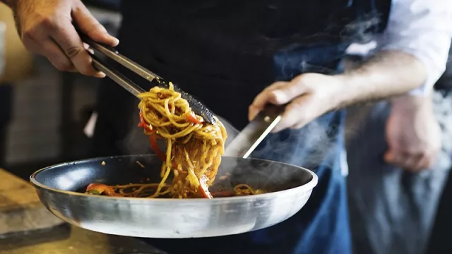 Cena en casa por $ 2.400 (con chef privado y todo incluido)