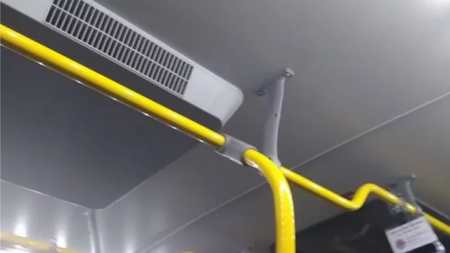 En los nuevos coches de Cutcsa se puede cargar celulares y viajar con aire fresco   