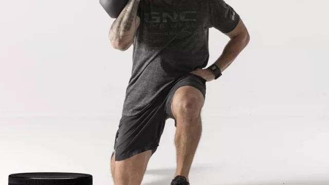 GNC, el gigante de la nutrición llega al mercado uruguayo (de la mano de Wikimúsculos)