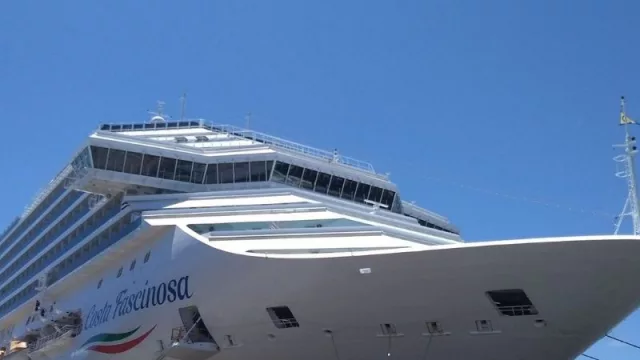 Más de 500 uruguayos embarcaron el viernes en Costa Fascinosa