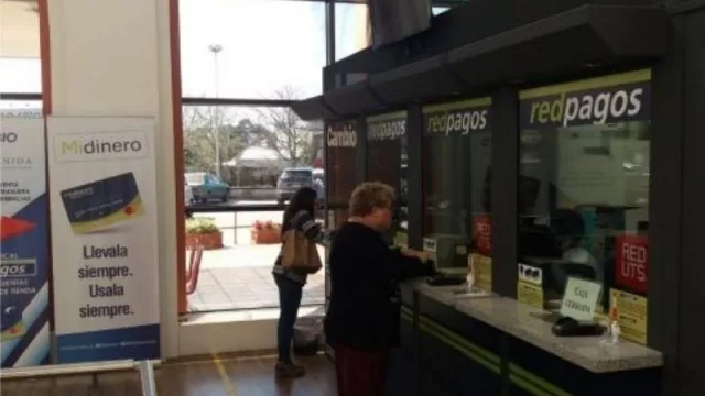  Avenida Servicios Financieros llega a Tienda Inglesa (en Solanas y Lagomar)