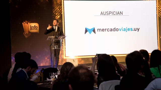 Arrancó Germán a puro humor