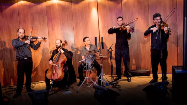 ¡El Club de Tobi le puso ritmo a una noche especial!