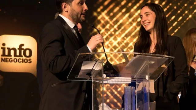 Ellos aprontan las valijas ¡se ganaron los premios de InfoNegocios!