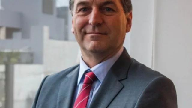 Hay 30.000 comercios que no pueden venderle a 3 millones de uruguayos