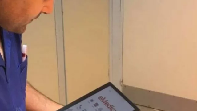 eMedical sopla velitas (factura mitad servicios y mitad insumos)