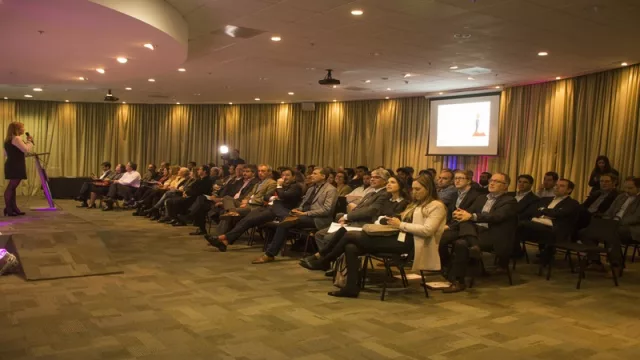 Atención empresarios, llegó el Social Selling a Uruguay (aumenta oportunidades de venta un 45%)