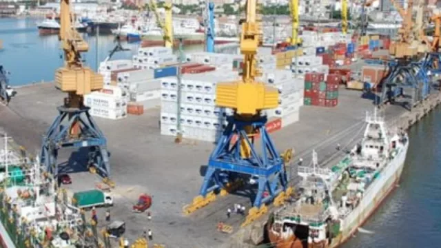  Puertos felices (los movimientos de mercadería aumentaron 4% en el primer semestre)