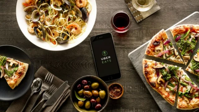 Con la llegada de Uber Eats a Uruguay...