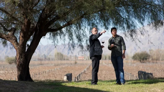 Convenio de cooperación para el fomento del “Vino Argentino Bebida Nacional”