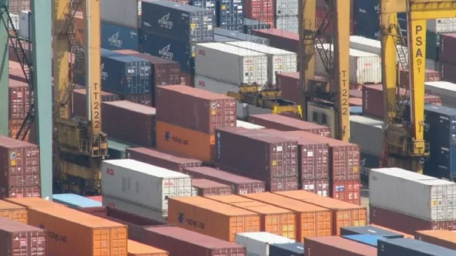 Ojo al gol: Las exportaciones cayeron 1,8% con respecto al año pasado (Según UEU)