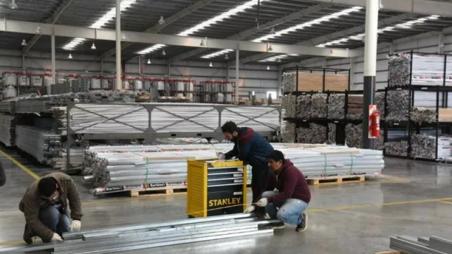 Líder en producción de acero galvanizado se instala en Paraguay