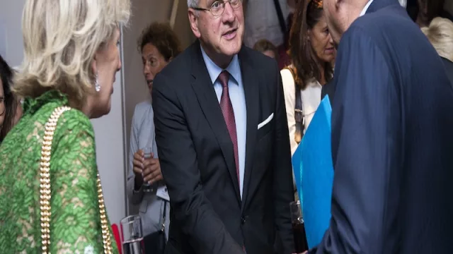 Si mahoma no va a la montaña, llega la misión belga