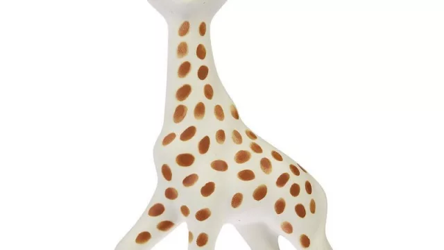 ¿Qué tienen en común Elton John, Sandra Bullock y el Príncipe Guillermo?  Todos tienen una jirafa llamada Sophie