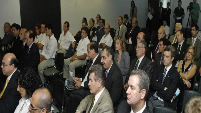 Gobierno tendrá más medidas de control sobre productos farmacéuticos