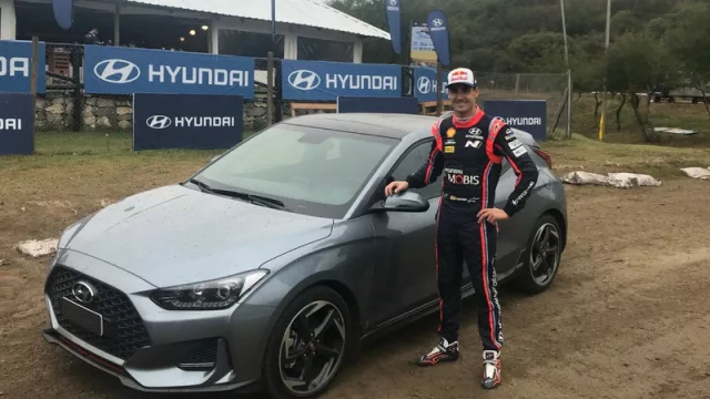 Hyundai presentó por primera vez en Argentina el nuevo Veloster Turbo