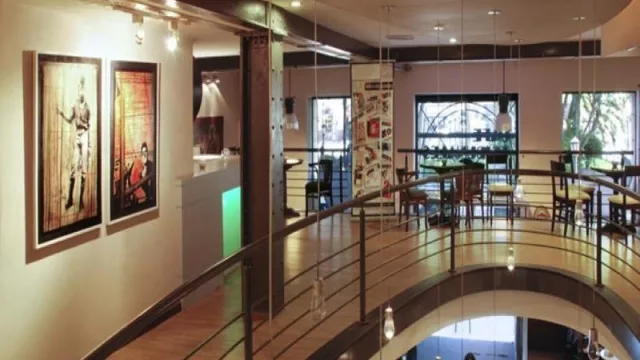 De la Onda a la zona del Palacio Salvo: mañana Café Tribunales arma sus valijas