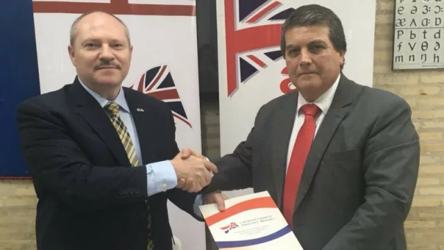 La Cámara de Comercio Paraguayo Británica y el ANGLO firman acuerdo estratégico