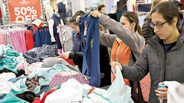 Se duplicó el ingreso de ropa importada y ya el 70% es china