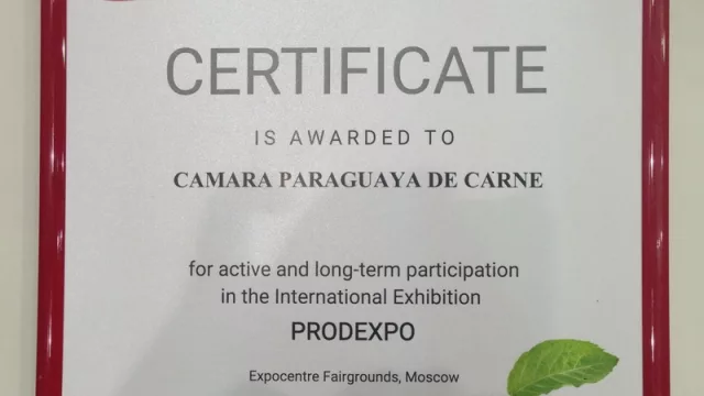 Cámara Paraguaya de Carnes recibe reconocimiento en prestigiosa feria internacional