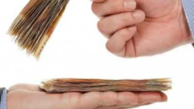 Aumentó $1.444 el ingreso medio de los uruguayos: el salario de las mujeres es de $3 menos que el de los hombres