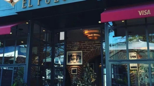 La “gorlerización” de la Avenida Arocena permitió el nacimiento de El Puesto, una parrilla para empresarios y turistas