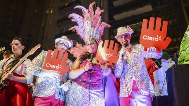 Claro palpita el Carnaval desde el tablado