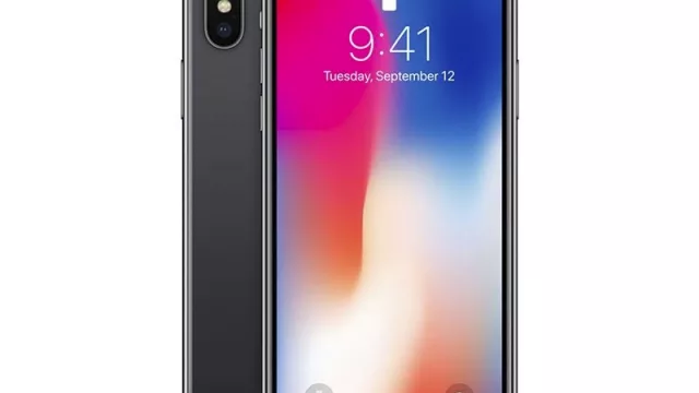 El primer iPhone 100% pantalla ya está en UY (y Antel lo recibió a lo grande en la inauguración de su nuevo local)