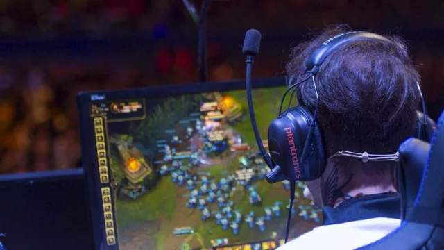 Las empresas empiezan a poner sus fichas en los eSports (un negocio de US$370.000 M en el mundo)