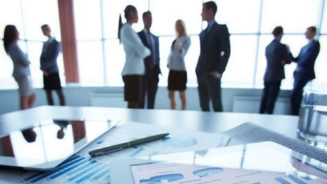 La confianza del consumidor uruguayo se recupera, aunque permanece en zona pesimista