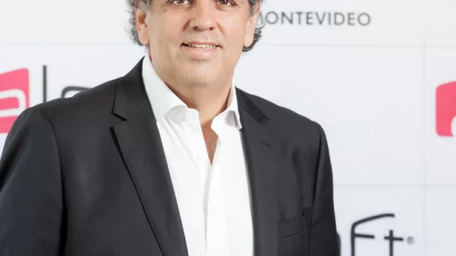 Evaristo González, director de El Clon