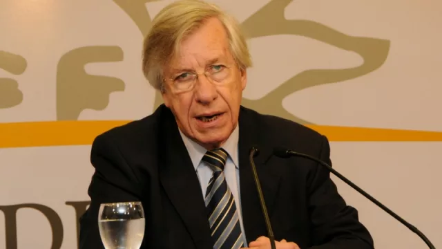 El ministro de Economía, Danilo Astori dijo que es una posibilidad que sea precandidato a la próxima Presidencia