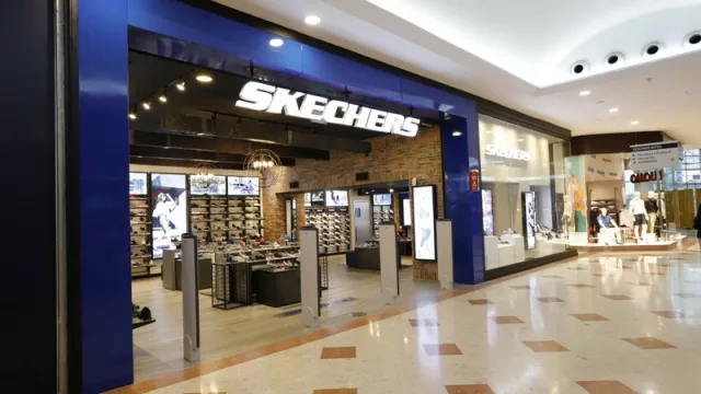 Skechers sigue pisando fuerte en Paraguay