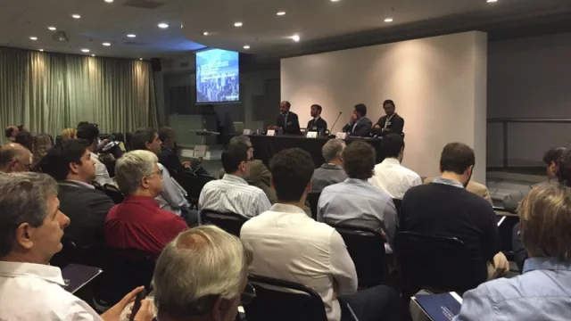 Inversiones no tradicionales: ¿oportunidades o desafíos? (Empresarios uruguayos se informaron sobre el tema)