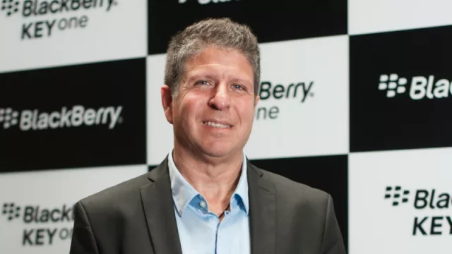 Un viejo campeón vuelve al ring (Luis Kovalsky, director Latinoamérica BlackBerry Mobile)